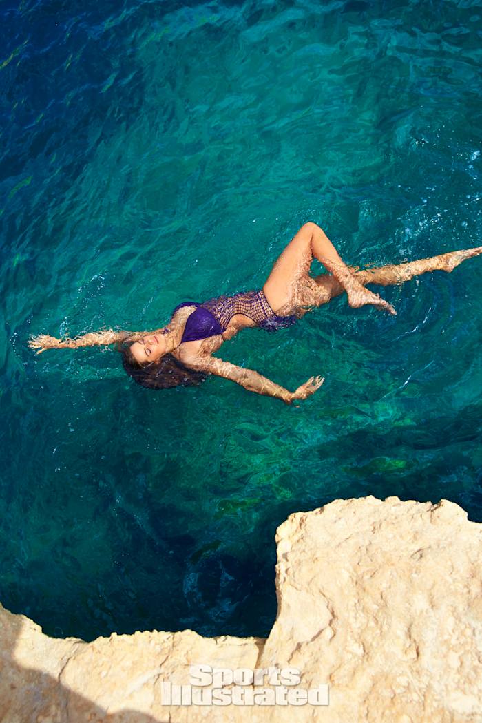 Robyn Lawley 2016 web X159794_TK1_04631-rawWMFinal1920.jpg